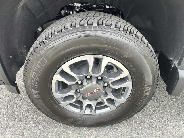 Nuevos GMC SIERRA 2500 HD at Matthews in Liberty Buick GMC