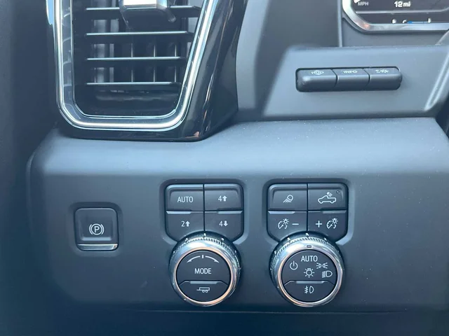 Nuevos GMC SIERRA 2500 HD at Matthews in Liberty Buick GMC