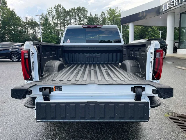 Nuevos GMC SIERRA 2500 HD at Matthews in Liberty Buick GMC