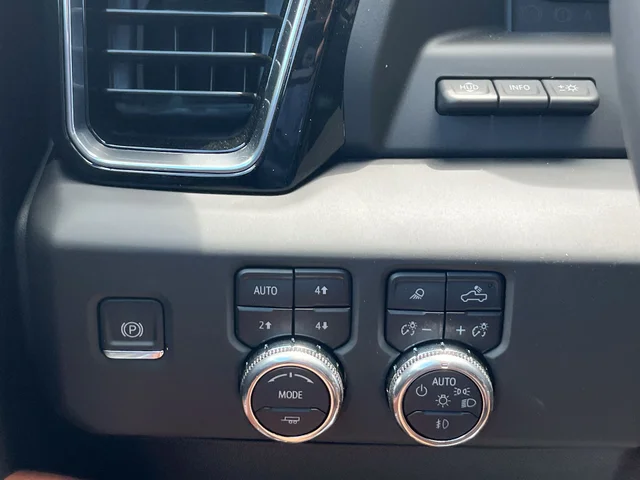 Nuevos GMC SIERRA 3500 HD at Matthews in Liberty Buick GMC