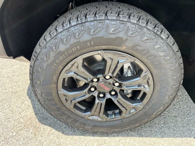 Nuevos GMC CANYON at Matthews in Liberty Buick GMC