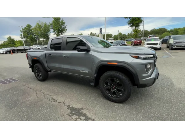 Nuevos GMC CANYON at Matthews in Liberty Buick GMC