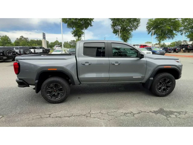 Nuevos GMC CANYON at Matthews in Liberty Buick GMC
