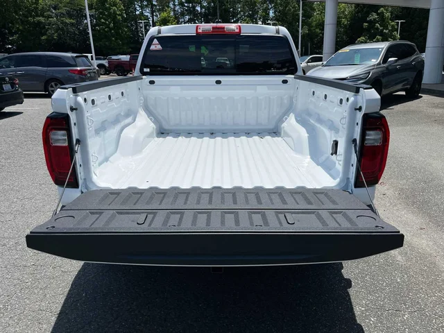 Nuevos GMC CANYON at Matthews in Liberty Buick GMC