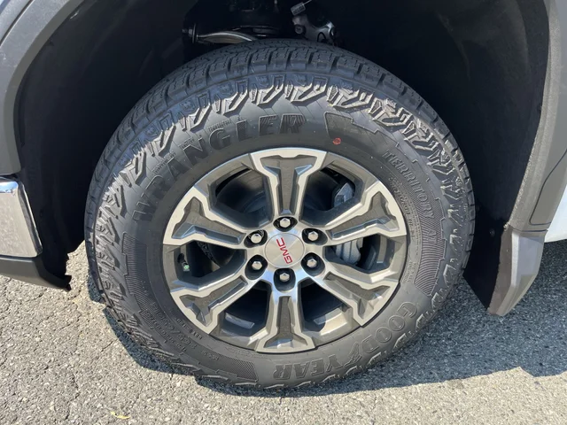 Nuevos GMC SIERRA 1500 at Matthews in Liberty Buick GMC