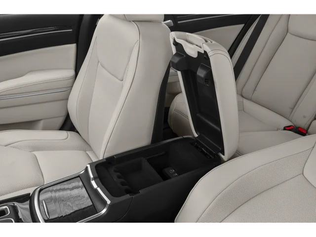 SEMINUEVOS CHRYSLER 300 at Columbus in Bob Caldwell Chrysler Jeep Dodge Ram