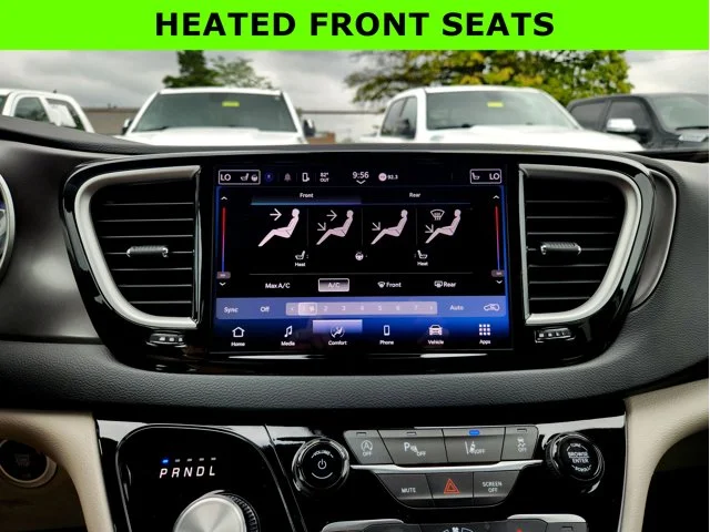 SEMINUEVOS CHRYSLER Pacifica at Columbus in Bob Caldwell Chrysler Jeep Dodge Ram