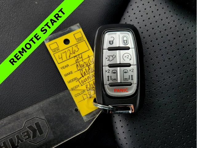 SEMINUEVOS CHRYSLER Pacifica at Columbus in Bob Caldwell Chrysler Jeep Dodge Ram