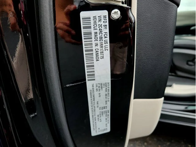 SEMINUEVOS CHRYSLER Pacifica at Columbus in Bob Caldwell Chrysler Jeep Dodge Ram