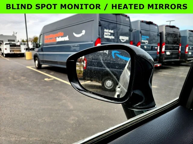 Nuevos CHRYSLER PACIFICA at Columbus in Bob Caldwell Chrysler Jeep Dodge Ram