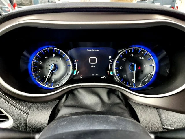 Nuevos CHRYSLER PACIFICA at Columbus in Bob Caldwell Chrysler Jeep Dodge Ram