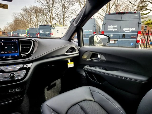 Nuevos CHRYSLER PACIFICA at Columbus in Bob Caldwell Chrysler Jeep Dodge Ram