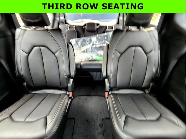 Nuevos CHRYSLER PACIFICA at Columbus in Bob Caldwell Chrysler Jeep Dodge Ram