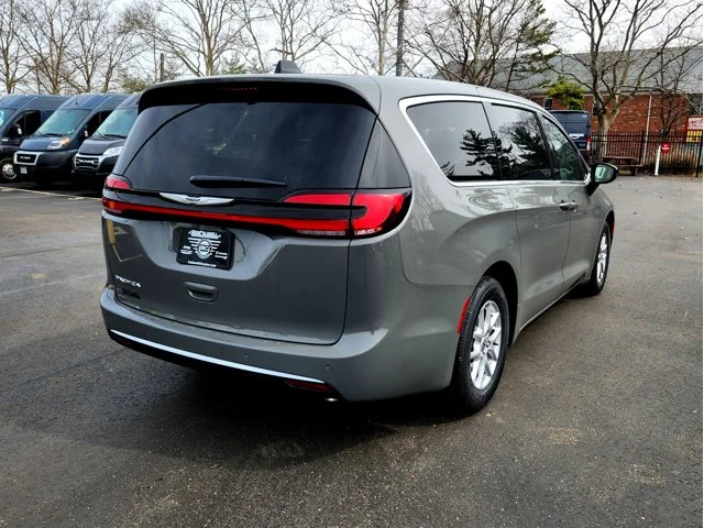 Nuevos CHRYSLER PACIFICA at Columbus in Bob Caldwell Chrysler Jeep Dodge Ram