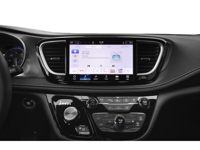 Nuevos CHRYSLER PACIFICA at Columbus in Bob Caldwell Chrysler Jeep Dodge Ram