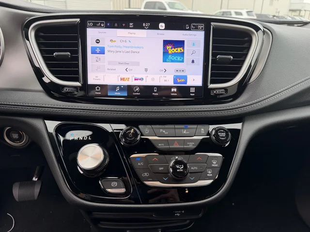 Nuevos CHRYSLER PACIFICA à Estados chez autogozo