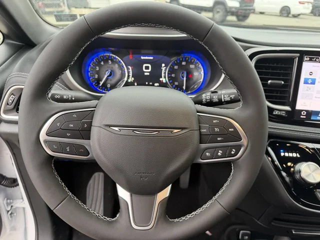 Nuevos CHRYSLER PACIFICA à Estados chez autogozo
