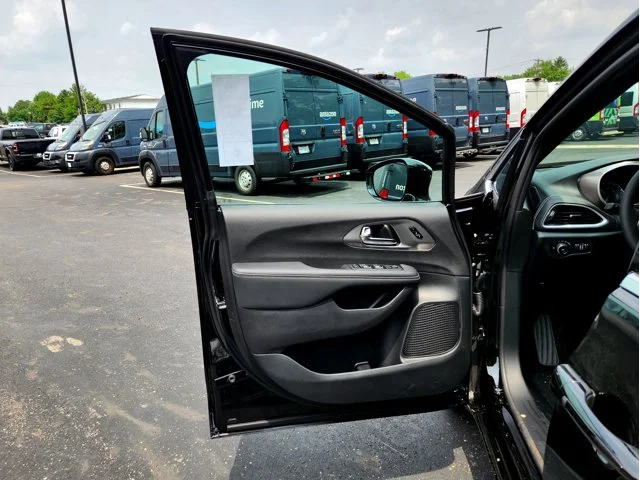 Nuevos CHRYSLER PACIFICA à Estados chez autogozo