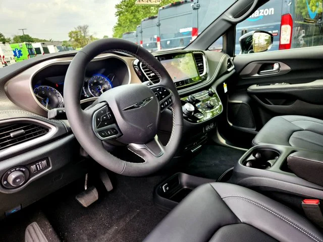 Nuevos CHRYSLER PACIFICA à Estados chez autogozo