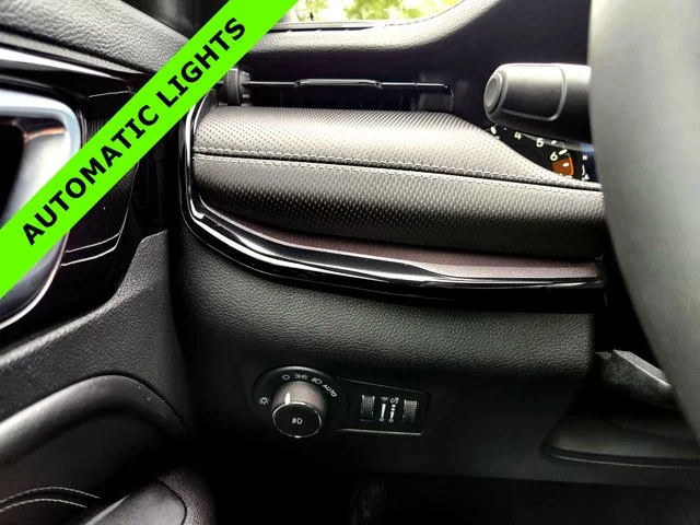 SEMINUEVOS JEEP Compass at Columbus in Bob Caldwell Chrysler Jeep Dodge Ram