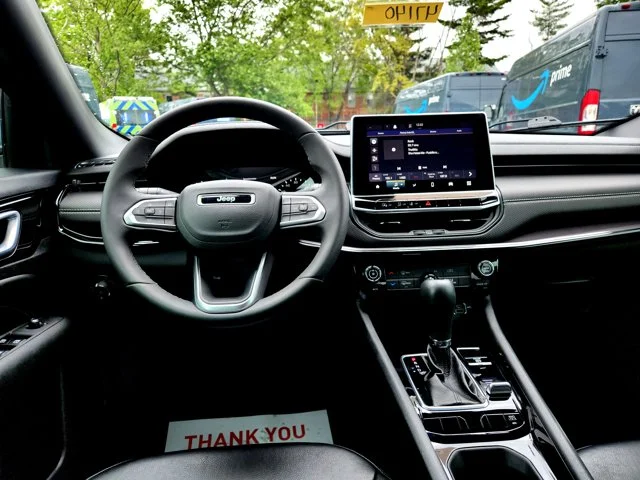 SEMINUEVOS JEEP Compass at Columbus in Bob Caldwell Chrysler Jeep Dodge Ram