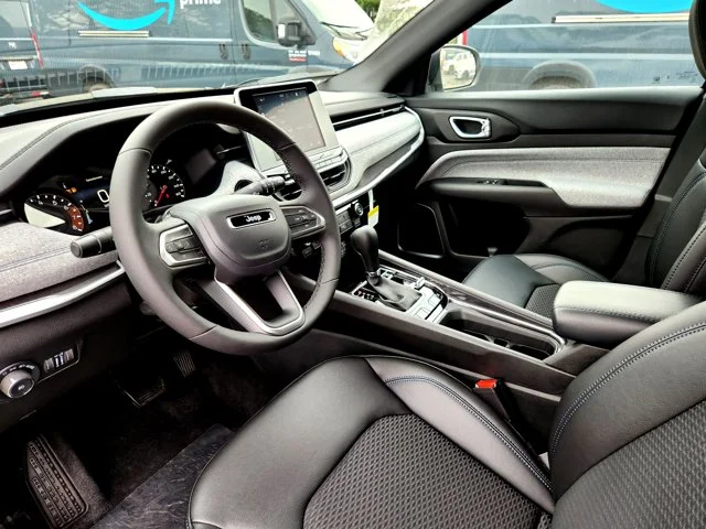 Nuevos JEEP COMPASS at Columbus in Bob Caldwell Chrysler Jeep Dodge Ram