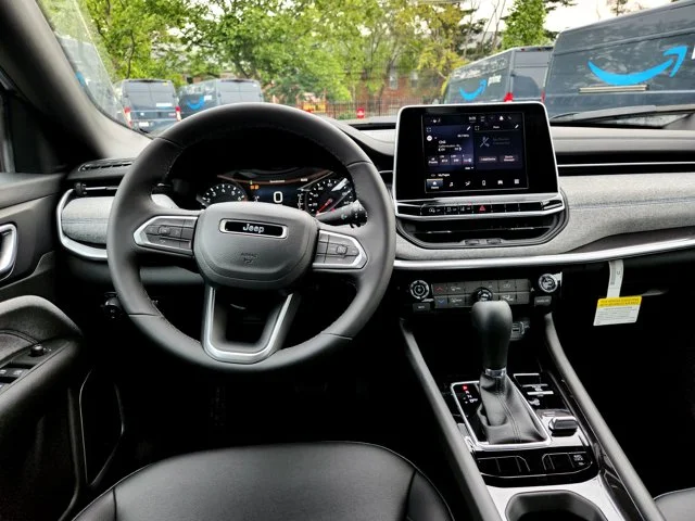Nuevos JEEP COMPASS at Columbus in Bob Caldwell Chrysler Jeep Dodge Ram