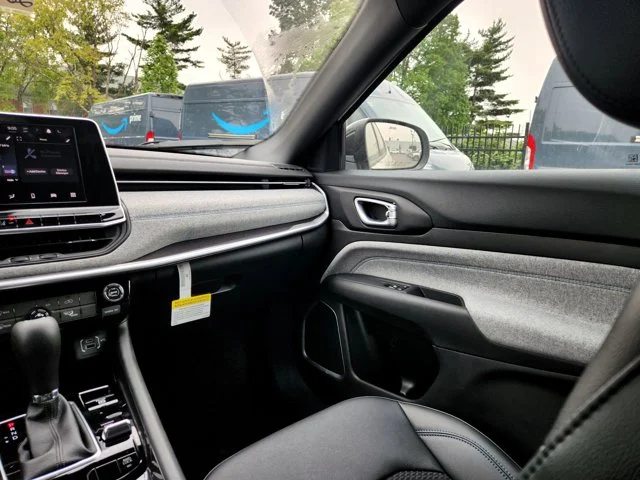 Nuevos JEEP COMPASS at Columbus in Bob Caldwell Chrysler Jeep Dodge Ram