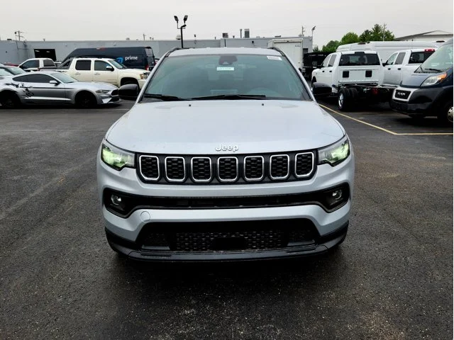 Nuevos JEEP COMPASS at Columbus in Bob Caldwell Chrysler Jeep Dodge Ram
