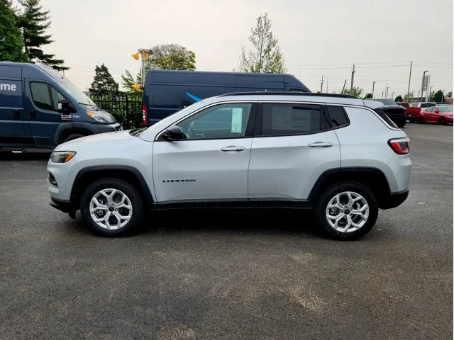 Nuevos JEEP COMPASS at Columbus in Bob Caldwell Chrysler Jeep Dodge Ram