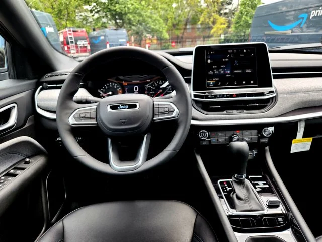 Nuevos JEEP COMPASS at Columbus in Bob Caldwell Chrysler Jeep Dodge Ram