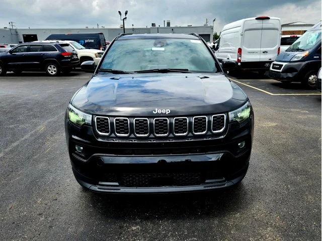 Nuevos JEEP COMPASS at Columbus in Bob Caldwell Chrysler Jeep Dodge Ram