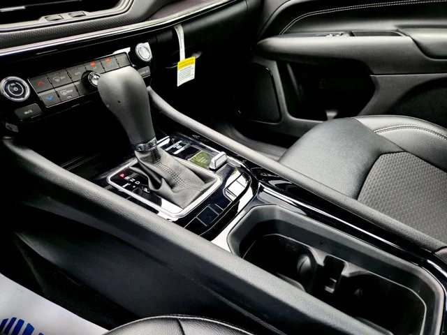 Nuevos JEEP COMPASS at Columbus in Bob Caldwell Chrysler Jeep Dodge Ram