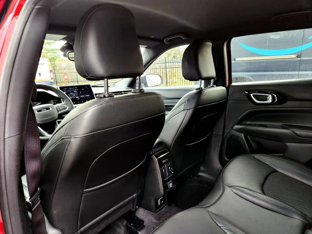 Nuevos JEEP COMPASS at Columbus in Bob Caldwell Chrysler Jeep Dodge Ram