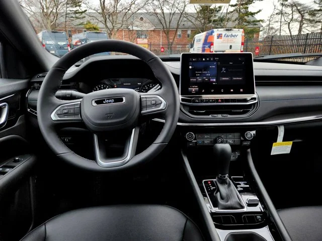Nuevos JEEP COMPASS at Columbus in Bob Caldwell Chrysler Jeep Dodge Ram