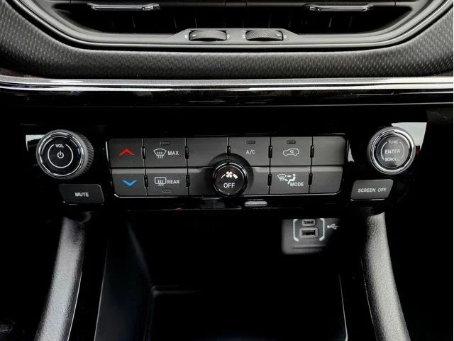 Nuevos JEEP COMPASS at Columbus in Bob Caldwell Chrysler Jeep Dodge Ram