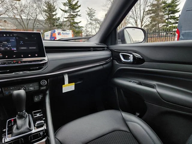 Nuevos JEEP COMPASS at Columbus in Bob Caldwell Chrysler Jeep Dodge Ram