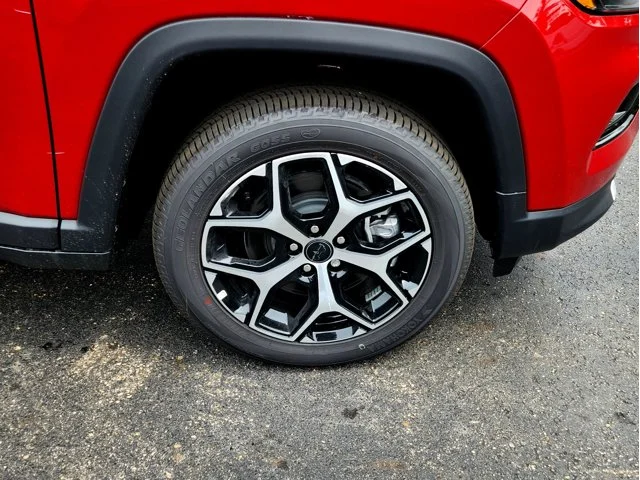 Nuevos JEEP COMPASS at Columbus in Bob Caldwell Chrysler Jeep Dodge Ram