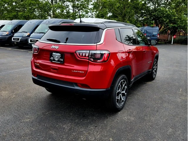 Nuevos JEEP COMPASS at Columbus in Bob Caldwell Chrysler Jeep Dodge Ram