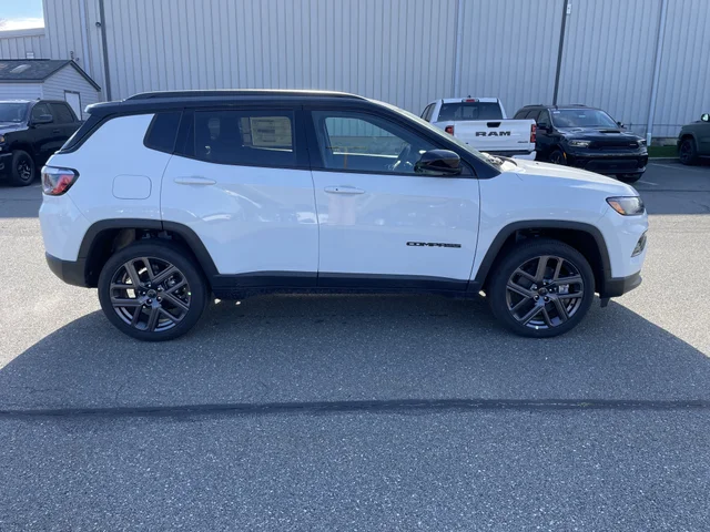 Nuevos JEEP COMPASS à Estados chez autogozo