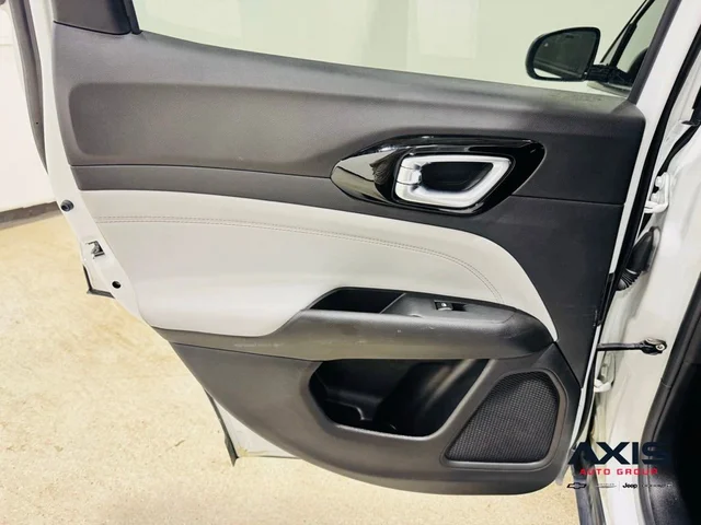 SEMINUEVOS JEEP Compass a Estados en autogozo