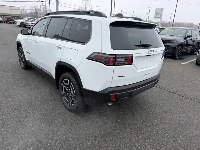 Nuevos JEEP CHEROKEE à Estados chez autogozo