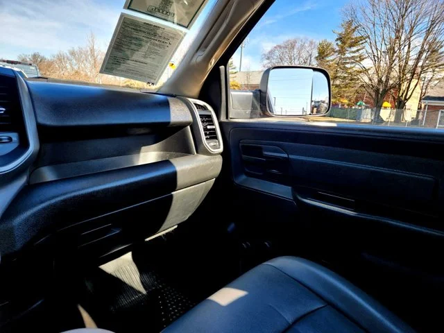 SEMINUEVOS RAM 3500 at Columbus in Bob Caldwell Chrysler Jeep Dodge Ram