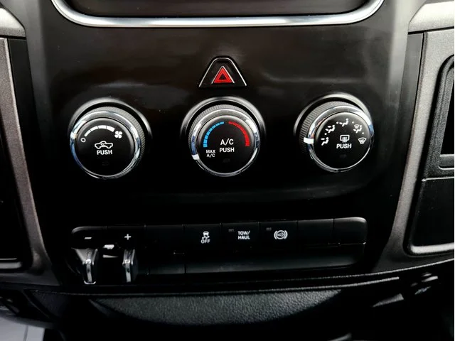SEMINUEVOS RAM 3500 at Columbus in Bob Caldwell Chrysler Jeep Dodge Ram