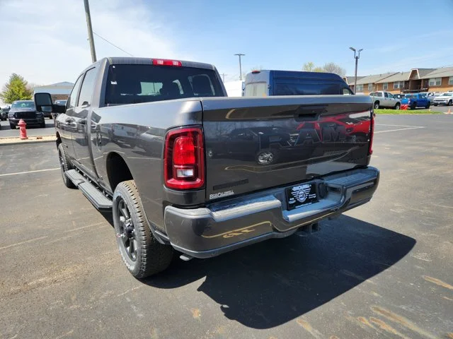 Nuevos RAM 3500 at Columbus in Bob Caldwell Chrysler Jeep Dodge Ram