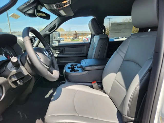 Nuevos RAM 3500 at Columbus in Bob Caldwell Chrysler Jeep Dodge Ram