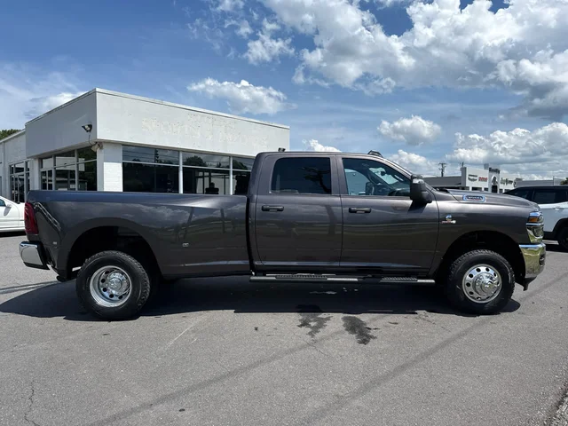 Nuevos RAM RAM 3500 at Mount Airy in Mount Airy Chrysler Dodge Jeep Ram Fiat