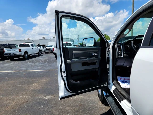 SEMINUEVOS RAM 2500 at Columbus in Bob Caldwell Chrysler Jeep Dodge Ram