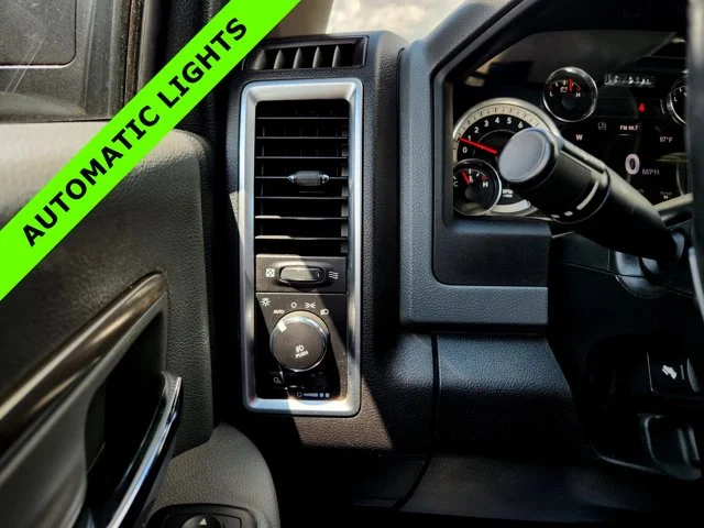 SEMINUEVOS RAM 2500 at Columbus in Bob Caldwell Chrysler Jeep Dodge Ram