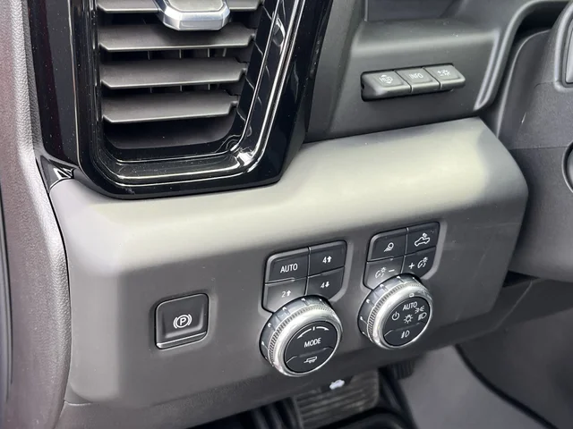 Nuevos GMC SIERRA 1500 at Matthews in Liberty Buick GMC
